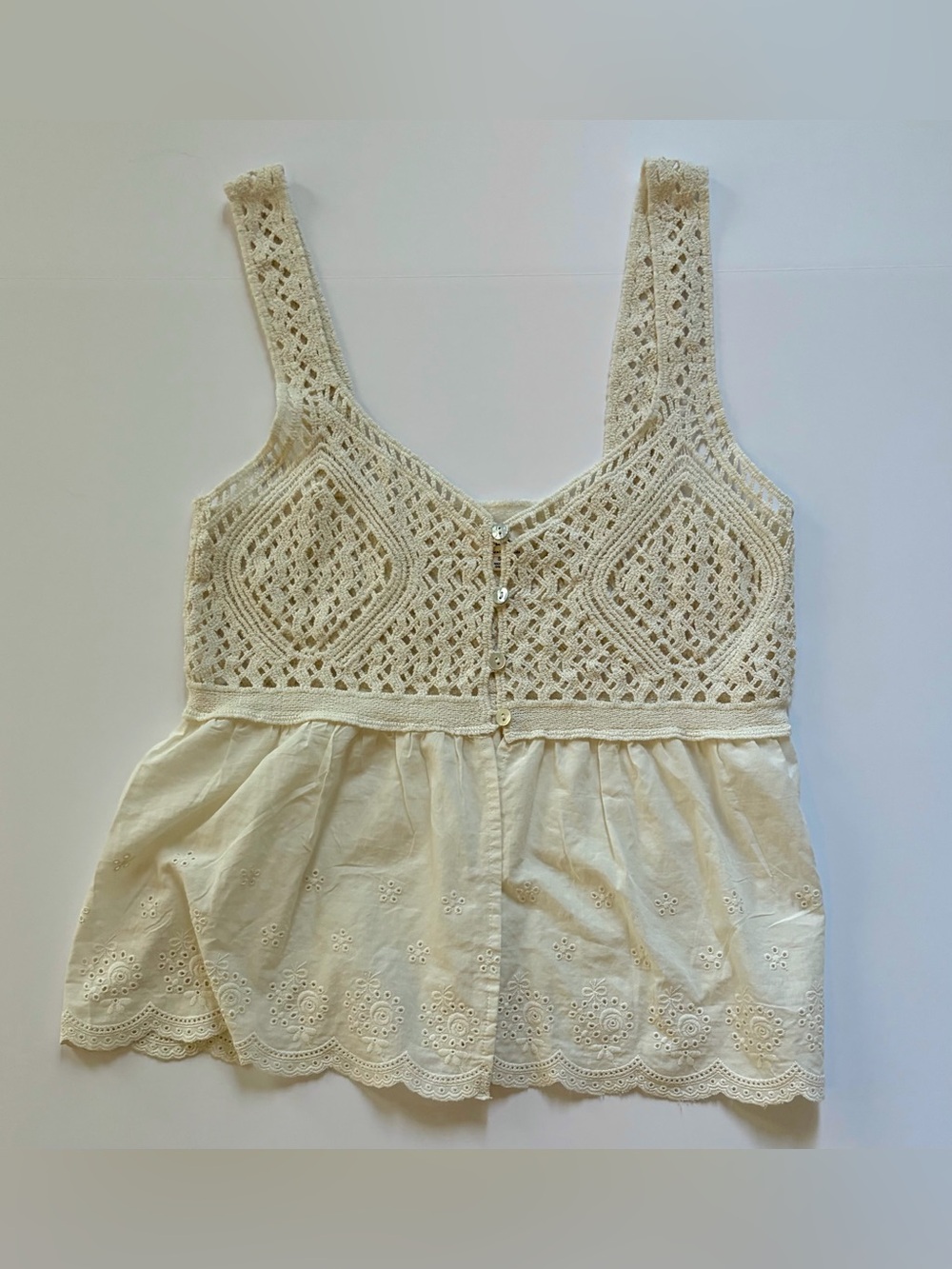 Dizzy Lizzy Cream Crochet Embroidered Sleeveless Top Size Small